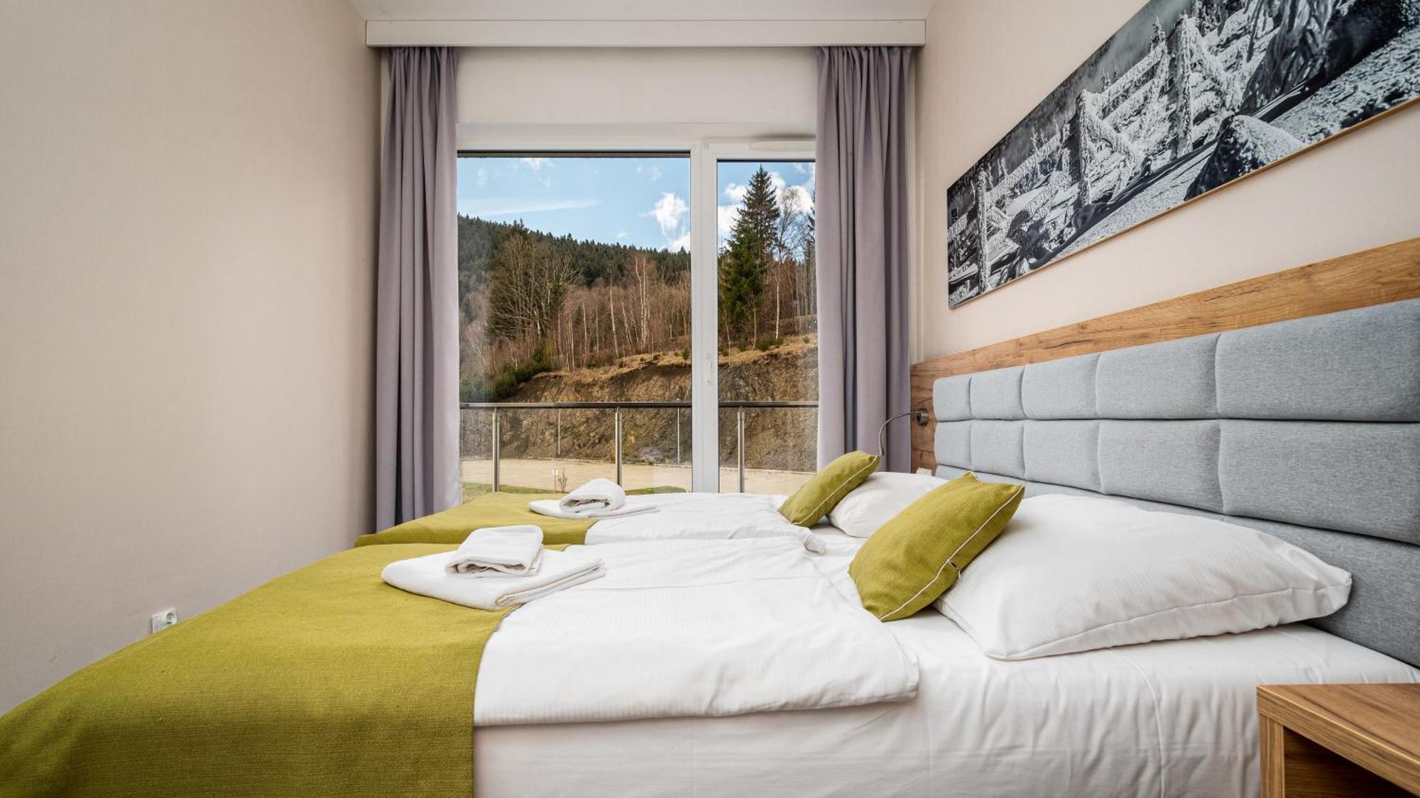 Panorama - Czarna Gora Resort By Sun & Snow Z Basenem I Sniadaniem Сєнна Екстер'єр фото